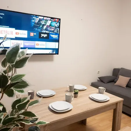 Top-apartment In Leipzig-gohlis-sud - King-size-bett, Schreibtisch, Sehr Schnelles Internet & Netflix * Lipcse