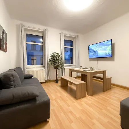Top-apartment In Leipzig-gohlis-sud - King-size-bett, Schreibtisch, Sehr Schnelles Internet & Netflix Apartman *